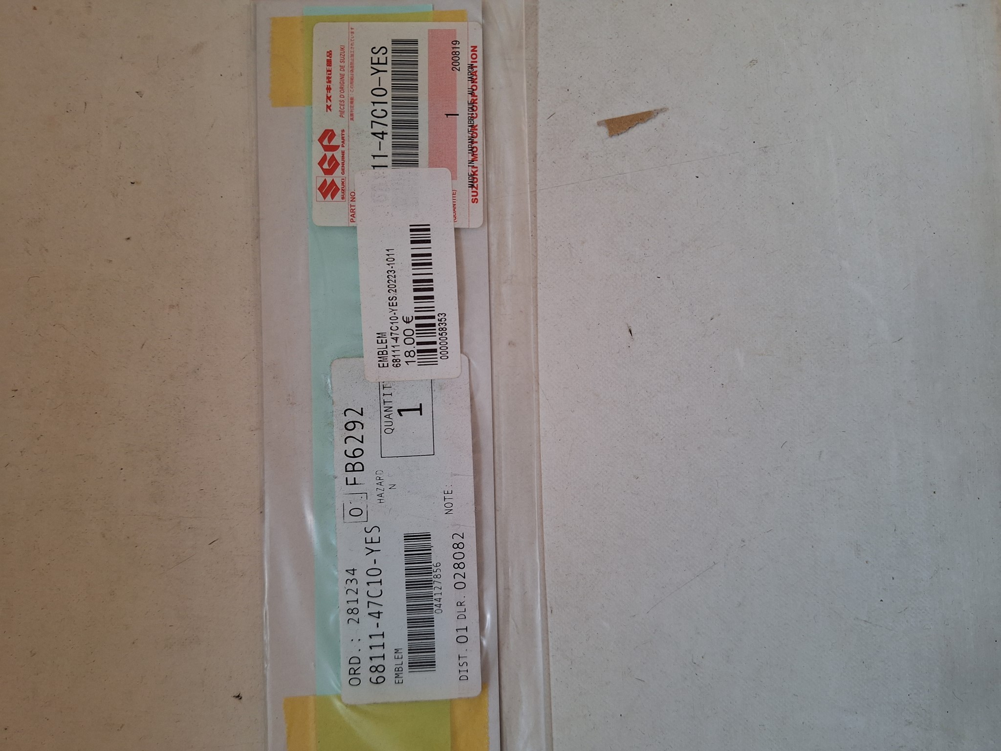 Picture of SUZUKI  EMBLEM  68111-47C10-YES